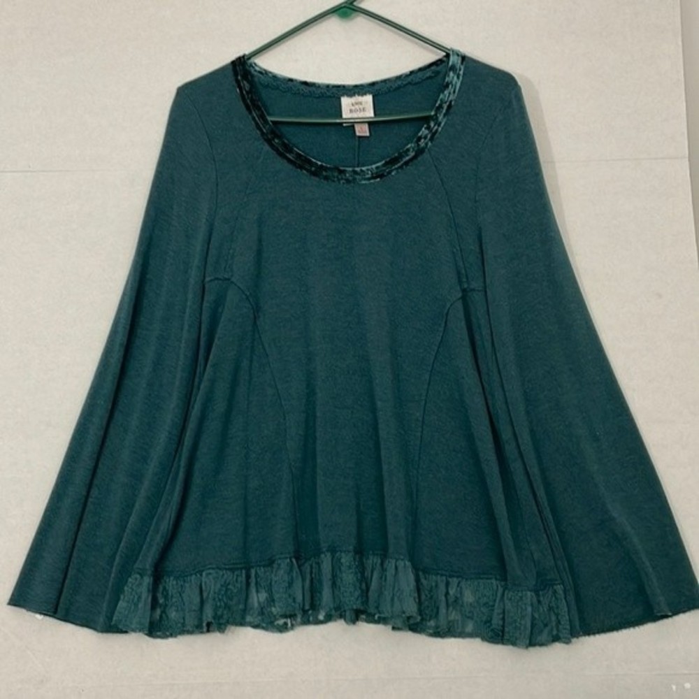Knox Rose Top, Soft Knit, Long Sleeves, Lace Hem, Green, Large